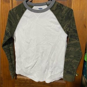 Boys Old Navy Long sleeve size Large